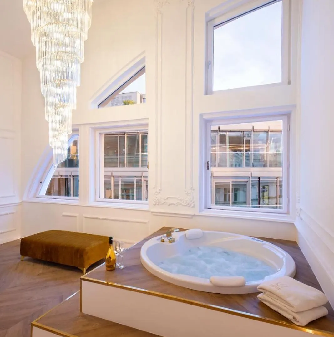 Apartment Jacuzzi Royal Suite Budapest
