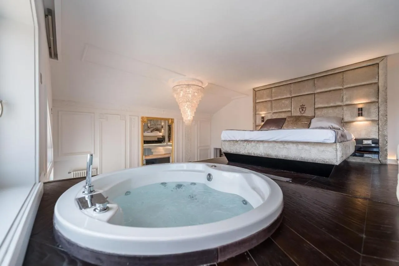Jacuzzi Royal Suite Budapest